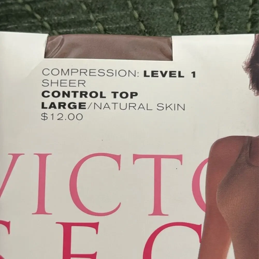 NIP Vintage Victoria’s Secret Natural Skin Level 1 Control Top Pantyhose